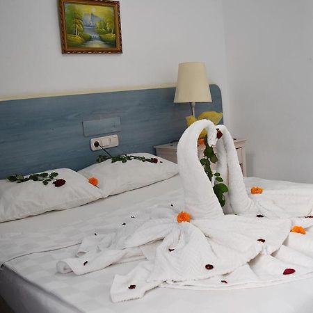 קמר Ares Hotel חדר תמונה