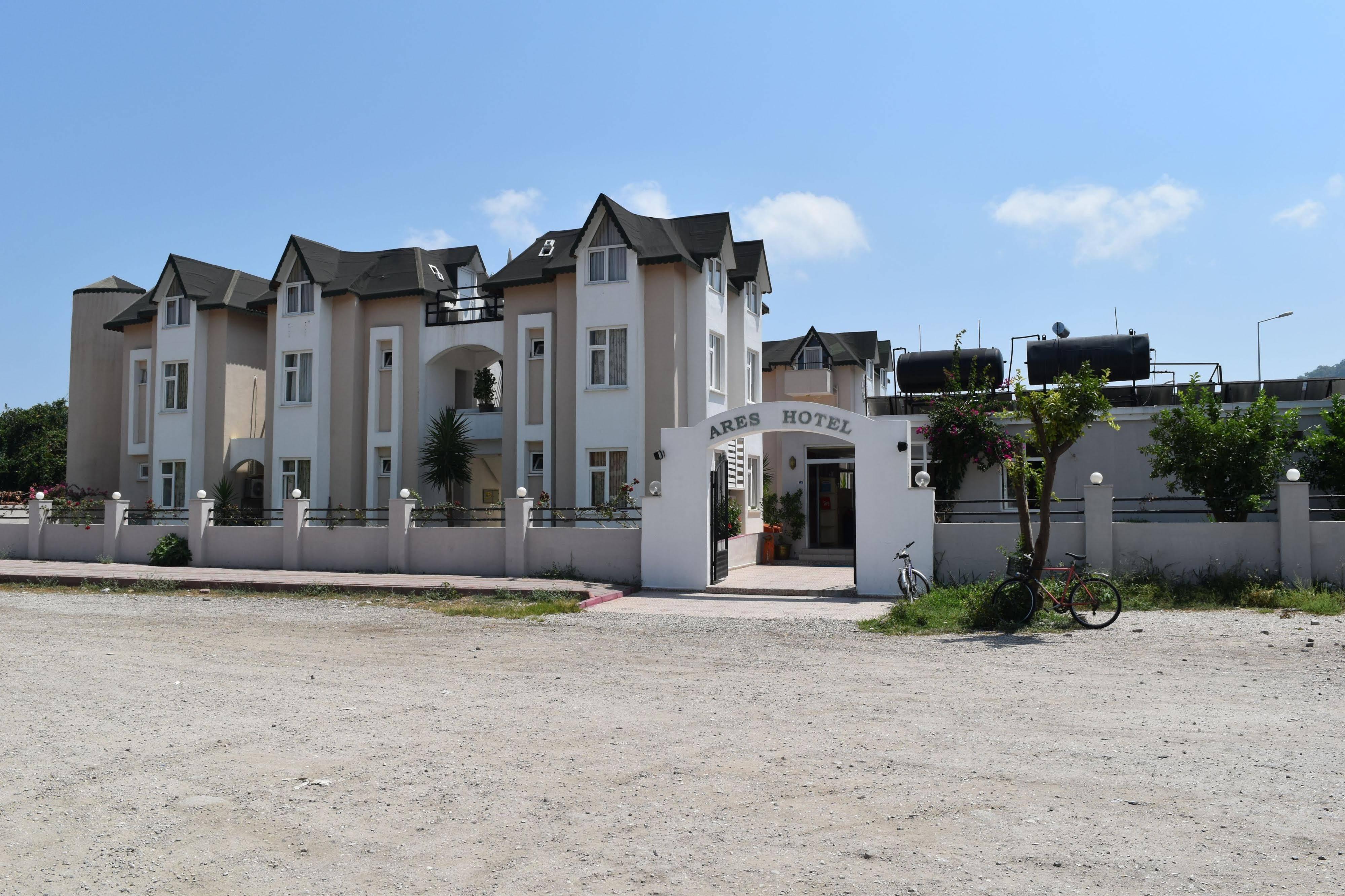 קמר Ares Hotel מראה חיצוני תמונה