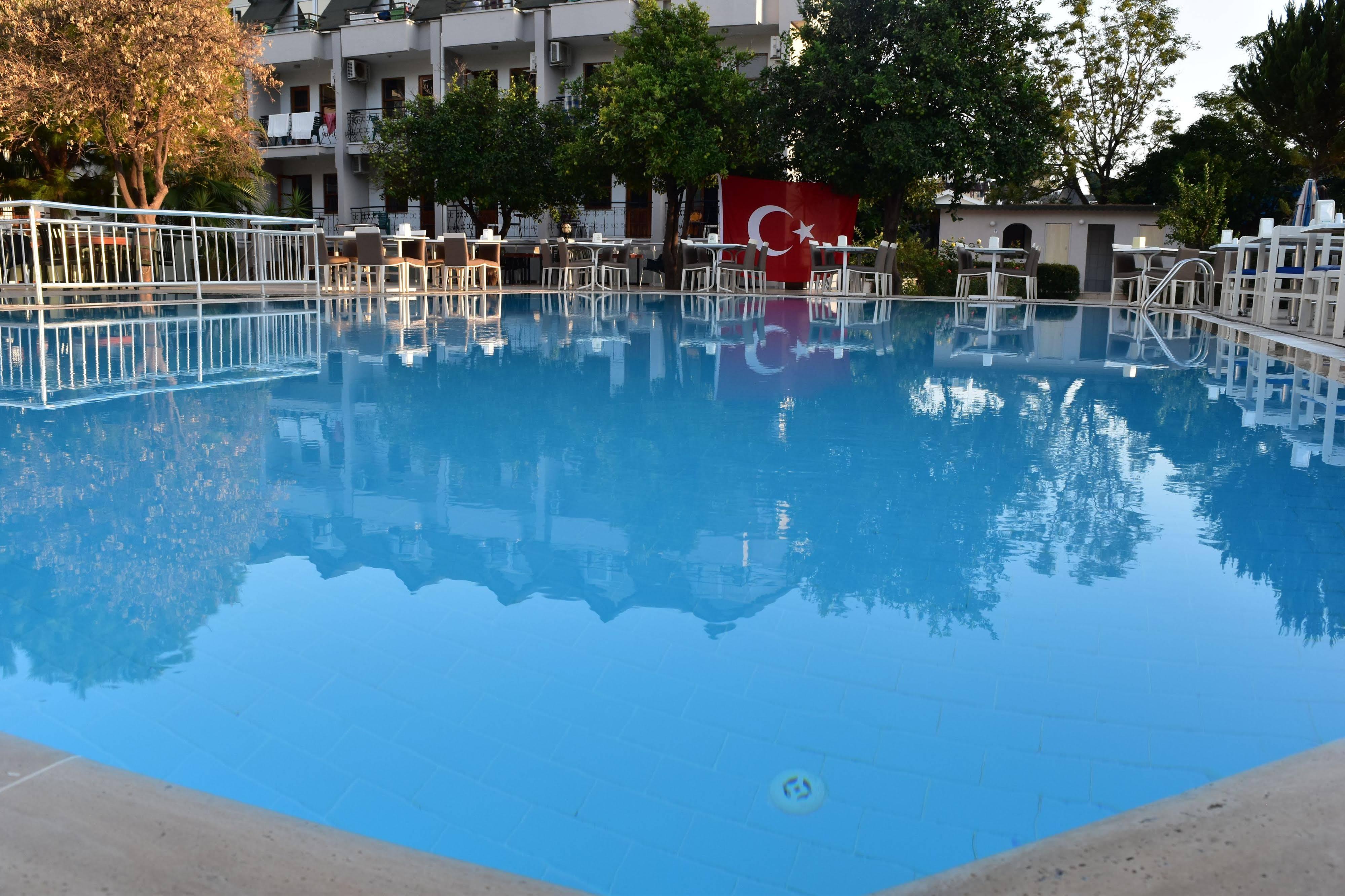 קמר Ares Hotel מראה חיצוני תמונה