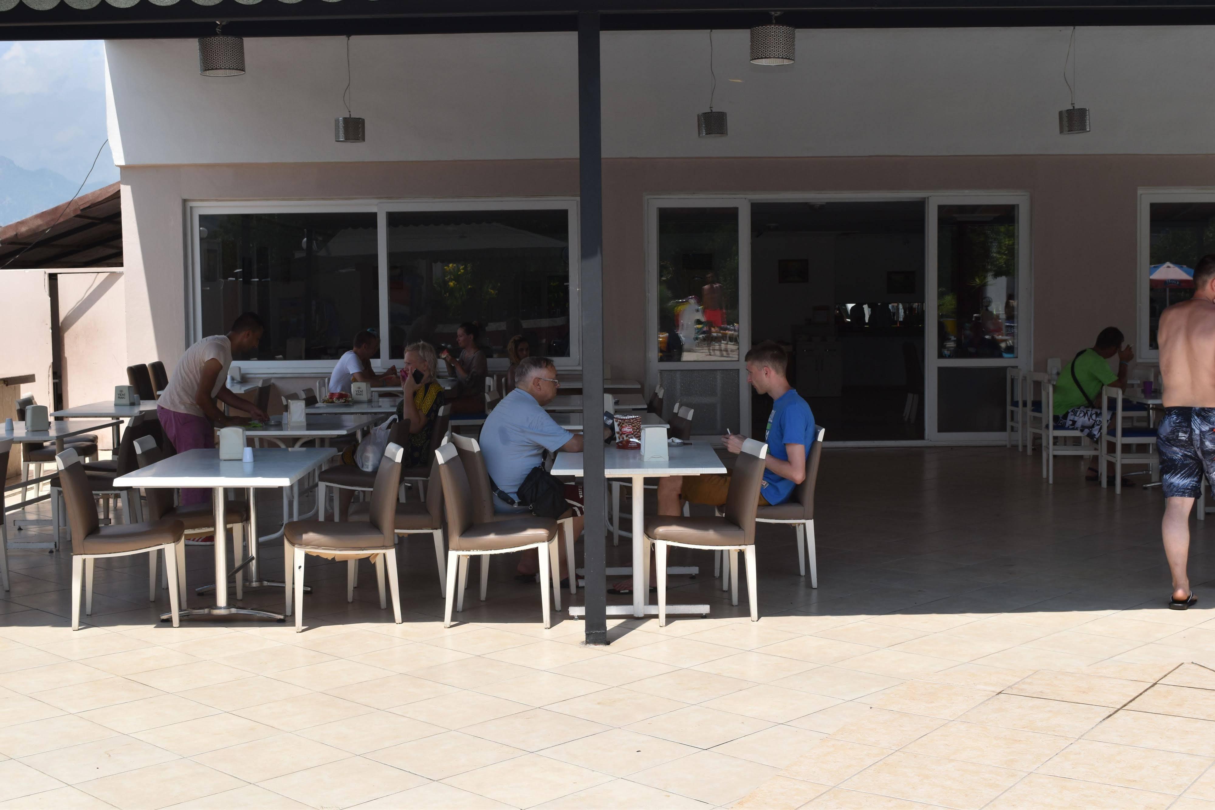 קמר Ares Hotel מראה חיצוני תמונה