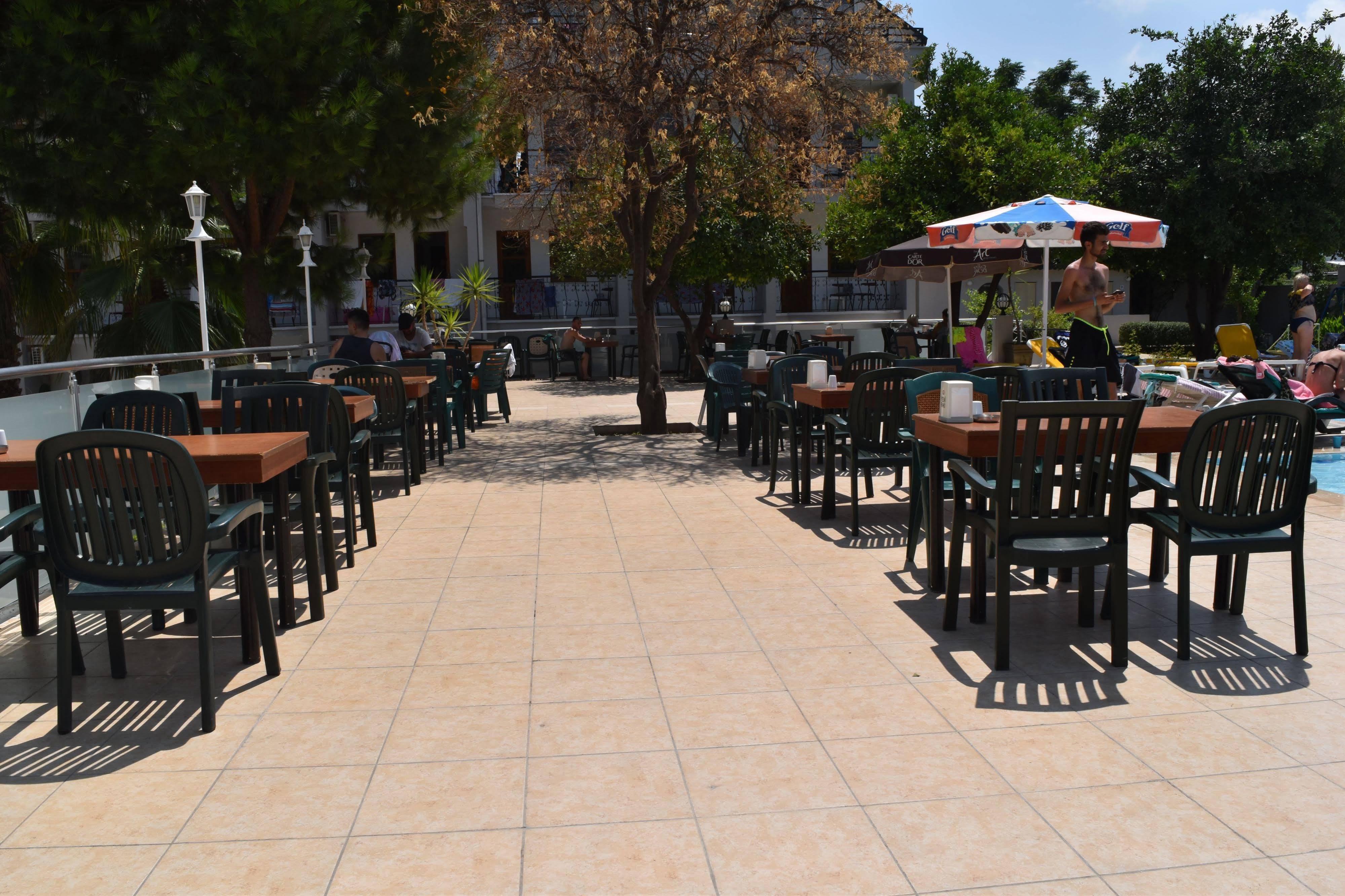 קמר Ares Hotel מראה חיצוני תמונה