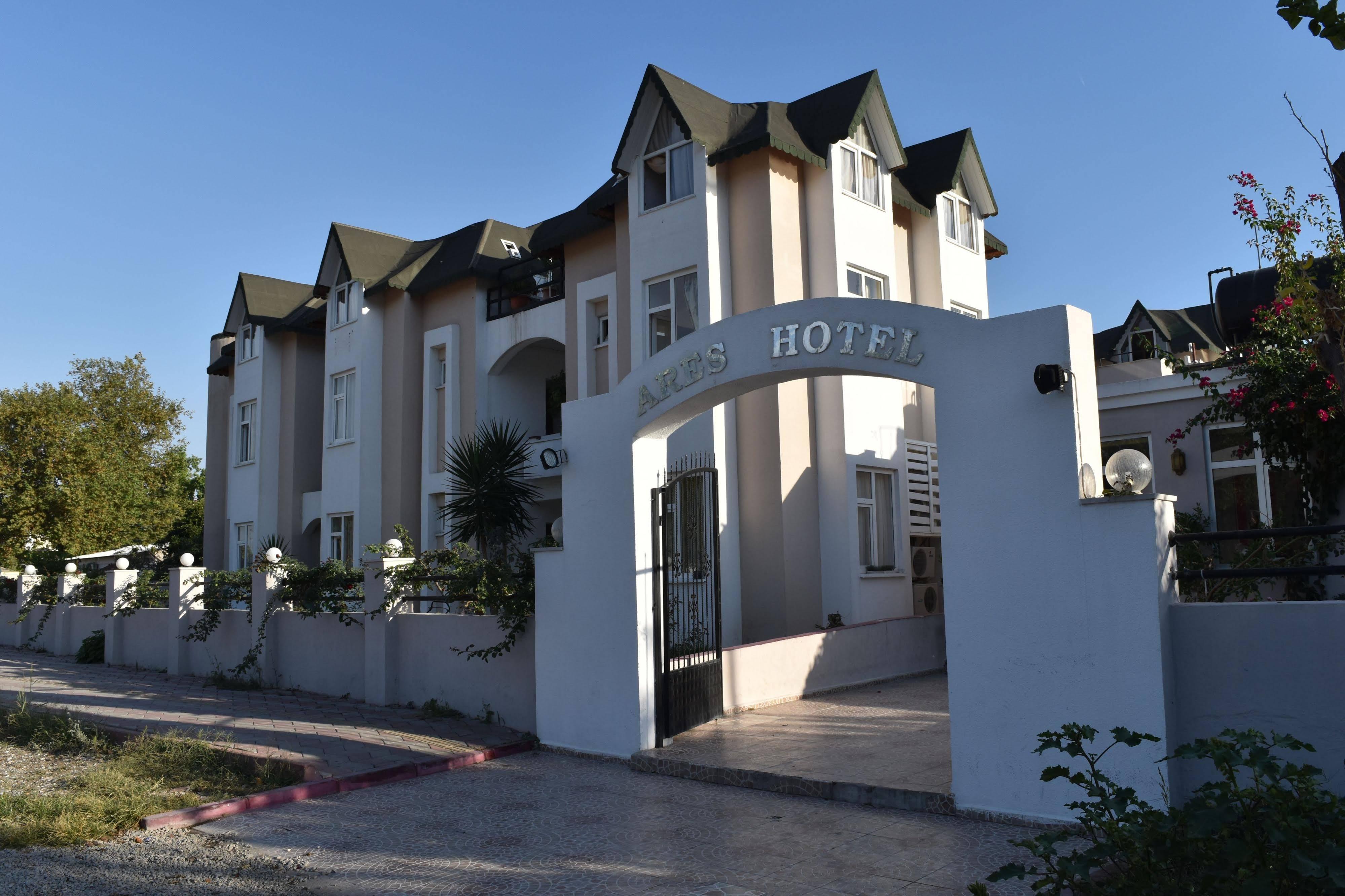 קמר Ares Hotel מראה חיצוני תמונה
