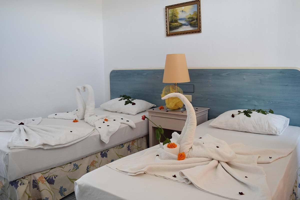 קמר Ares Hotel חדר תמונה