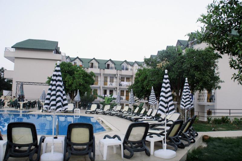 קמר Ares Hotel מראה חיצוני תמונה