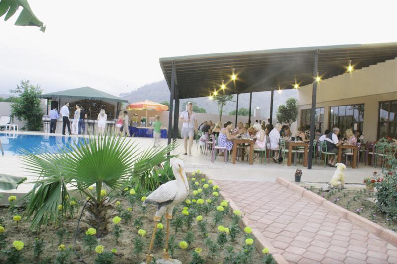 קמר Ares Hotel מראה חיצוני תמונה