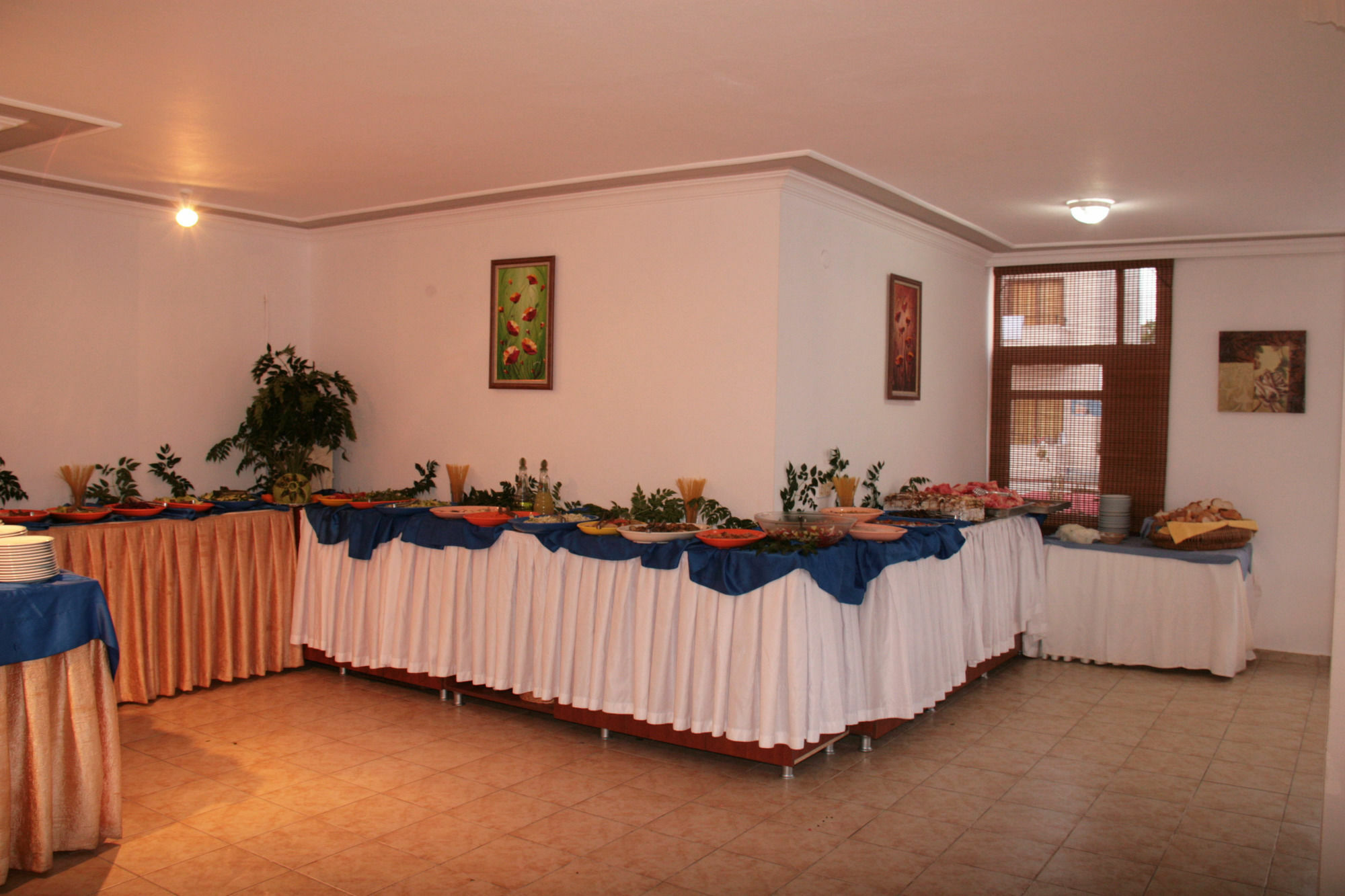 קמר Ares Hotel מראה חיצוני תמונה