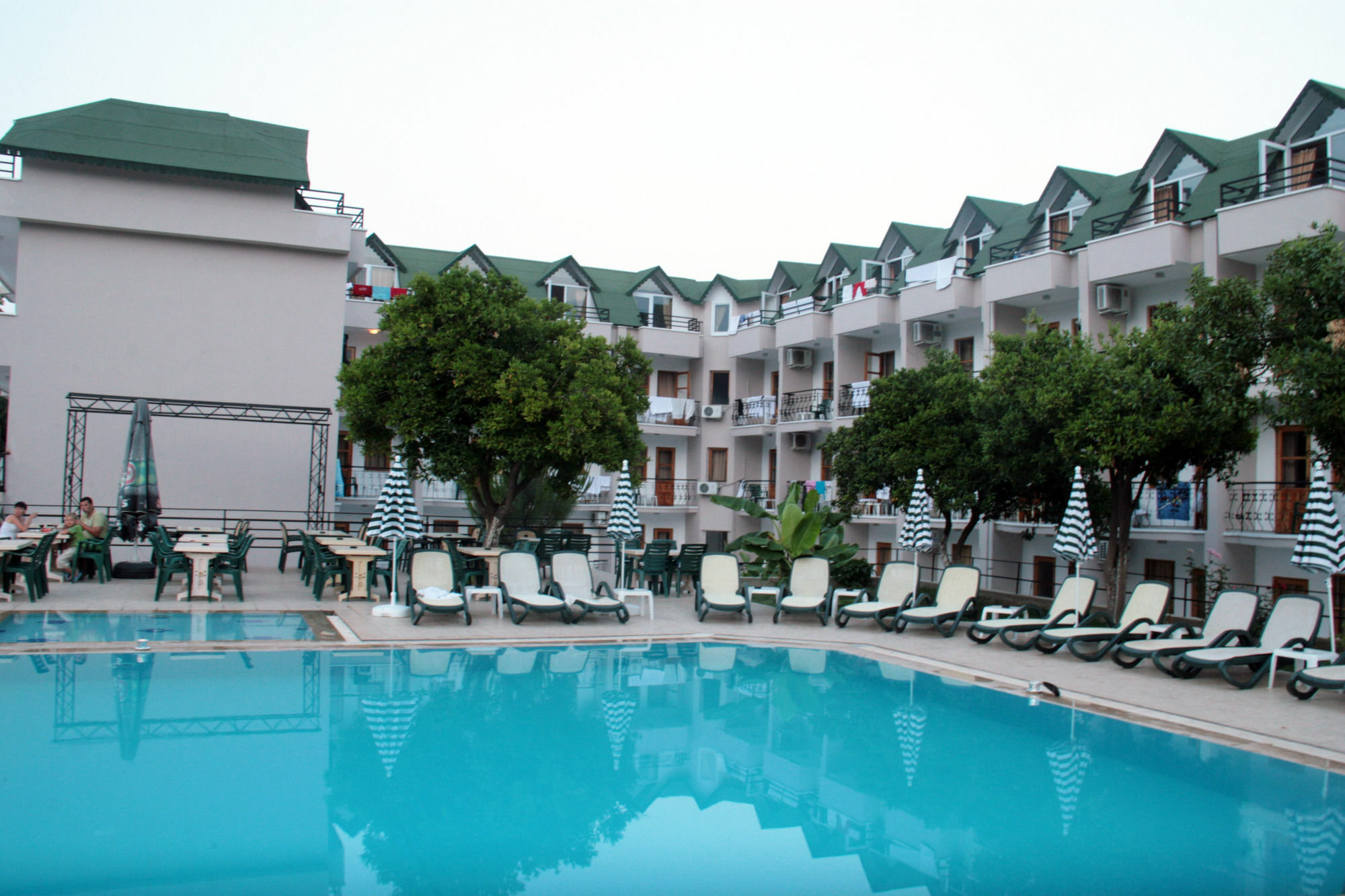 קמר Ares Hotel מראה חיצוני תמונה