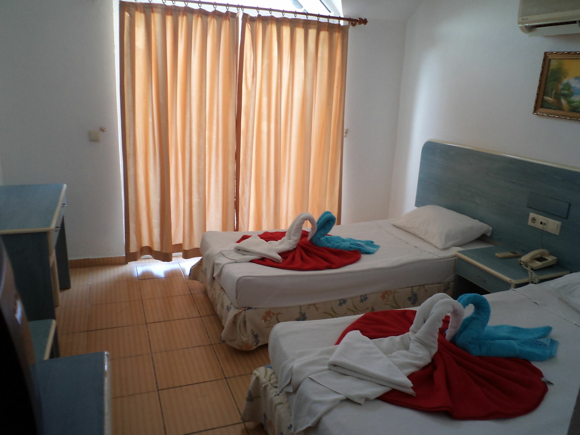 קמר Ares Hotel מראה חיצוני תמונה