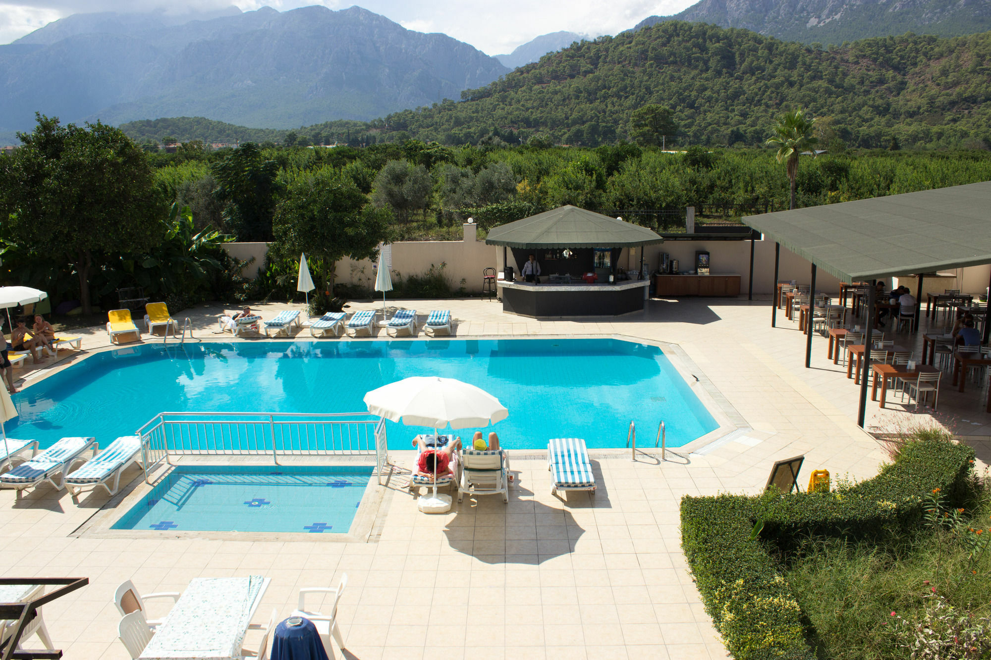 קמר Ares Hotel מראה חיצוני תמונה